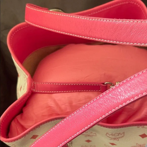 MCM Pink and Cream Tote Bag - Picture 4 of 14